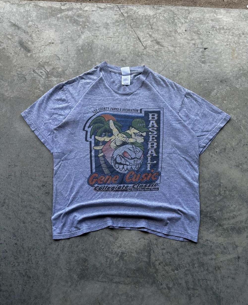 Gildan Gene Cusic Collegiate Classic 2004 Baseball T-Shirt Size L Gray